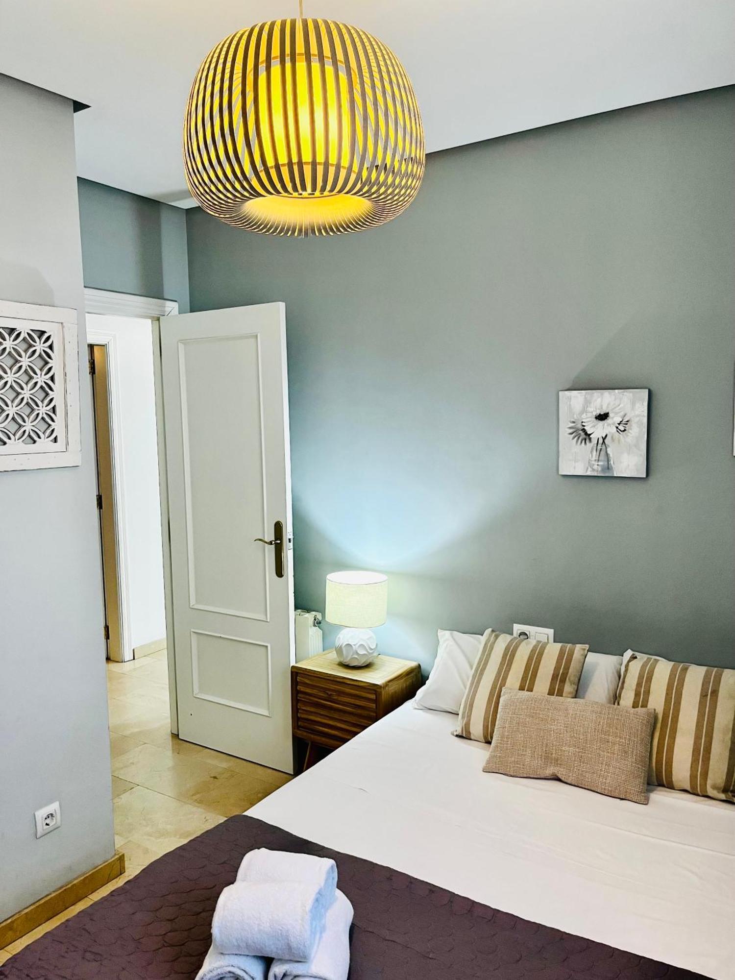 Travel Habitat Atico Calle Comedias Apartment Валенсия Екстериор снимка